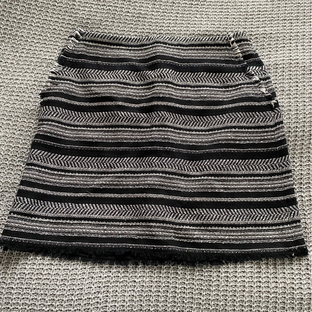 LOFT b&w skirt